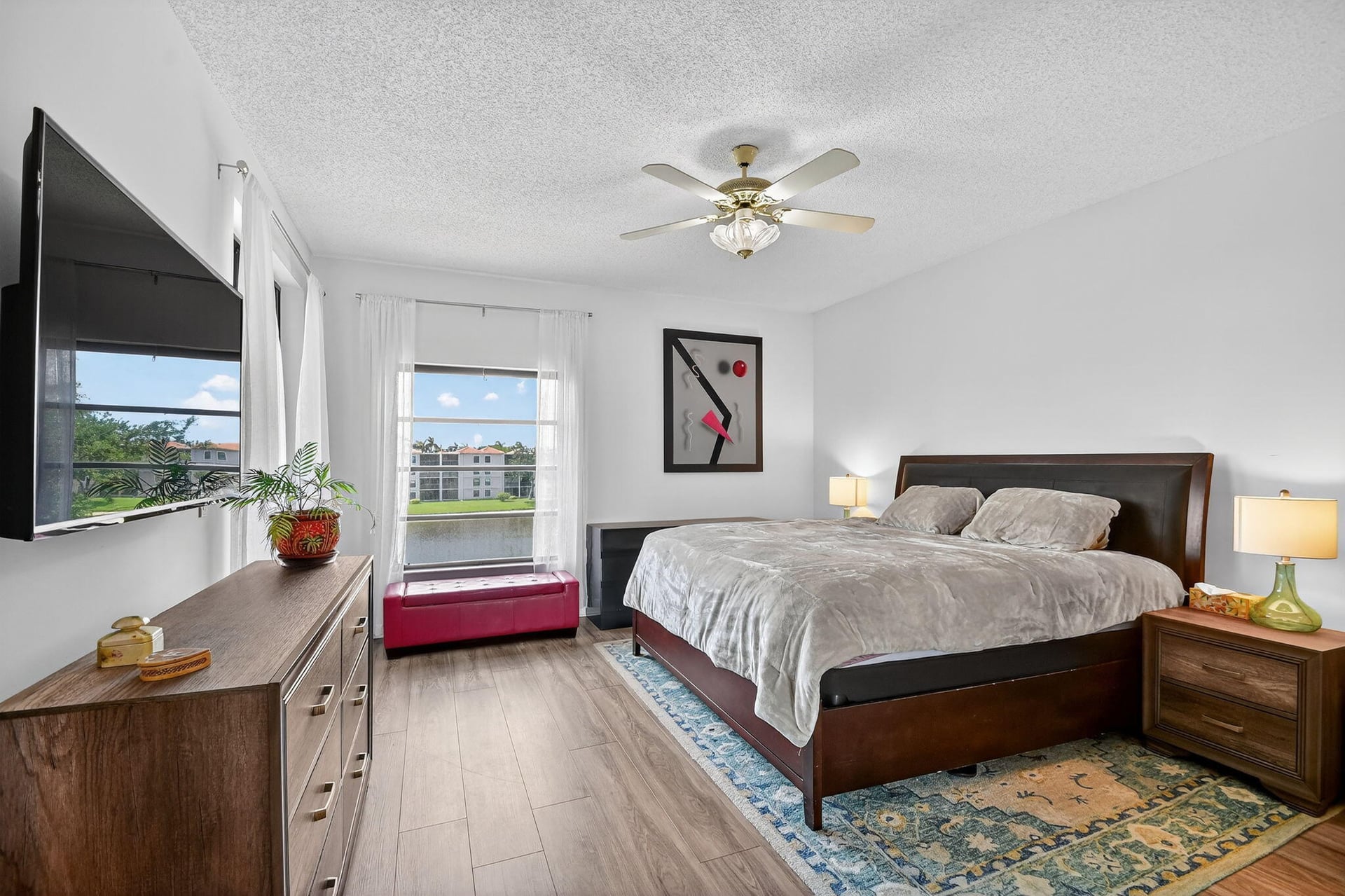 Unit 402 photo 23