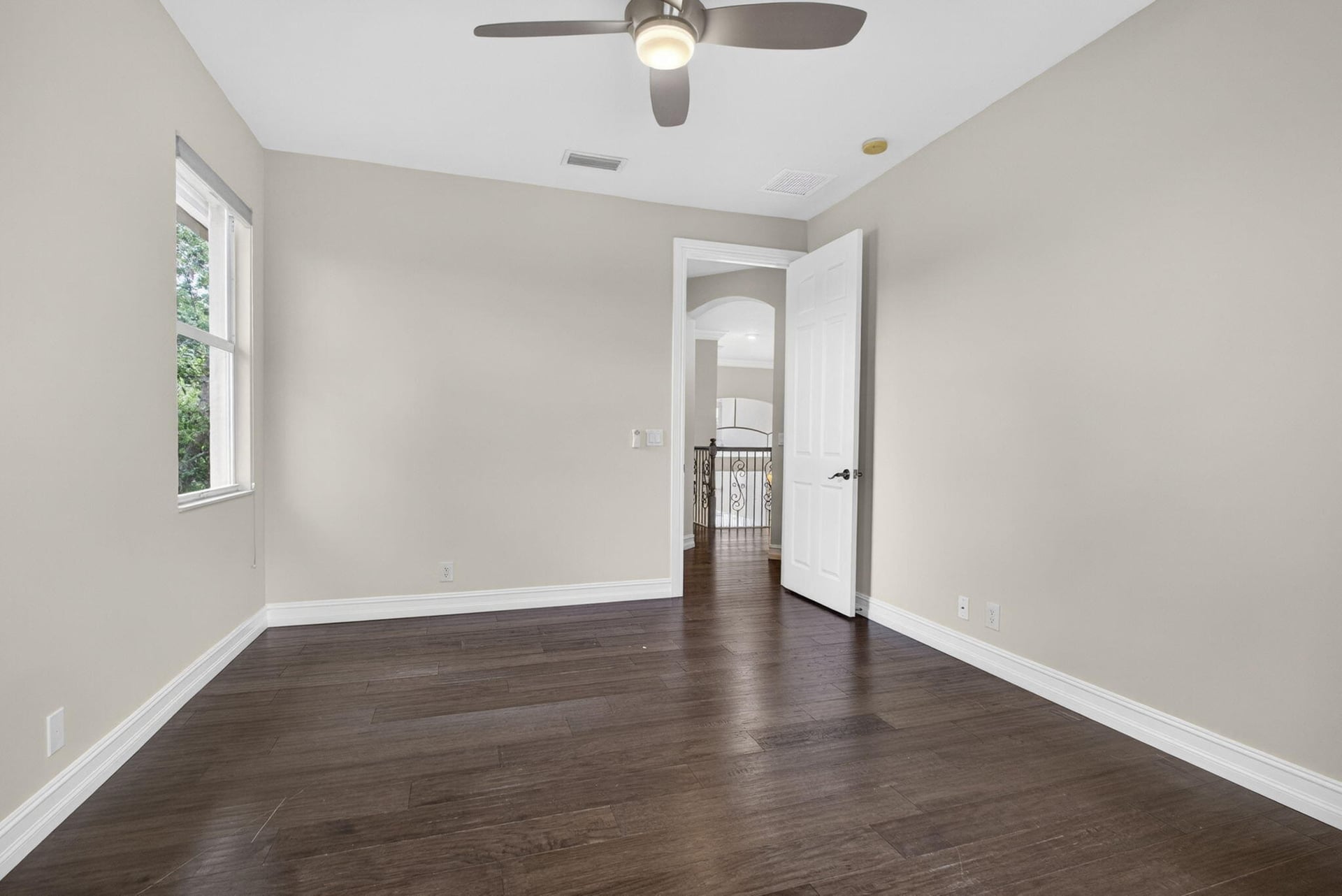 Residence photo 33