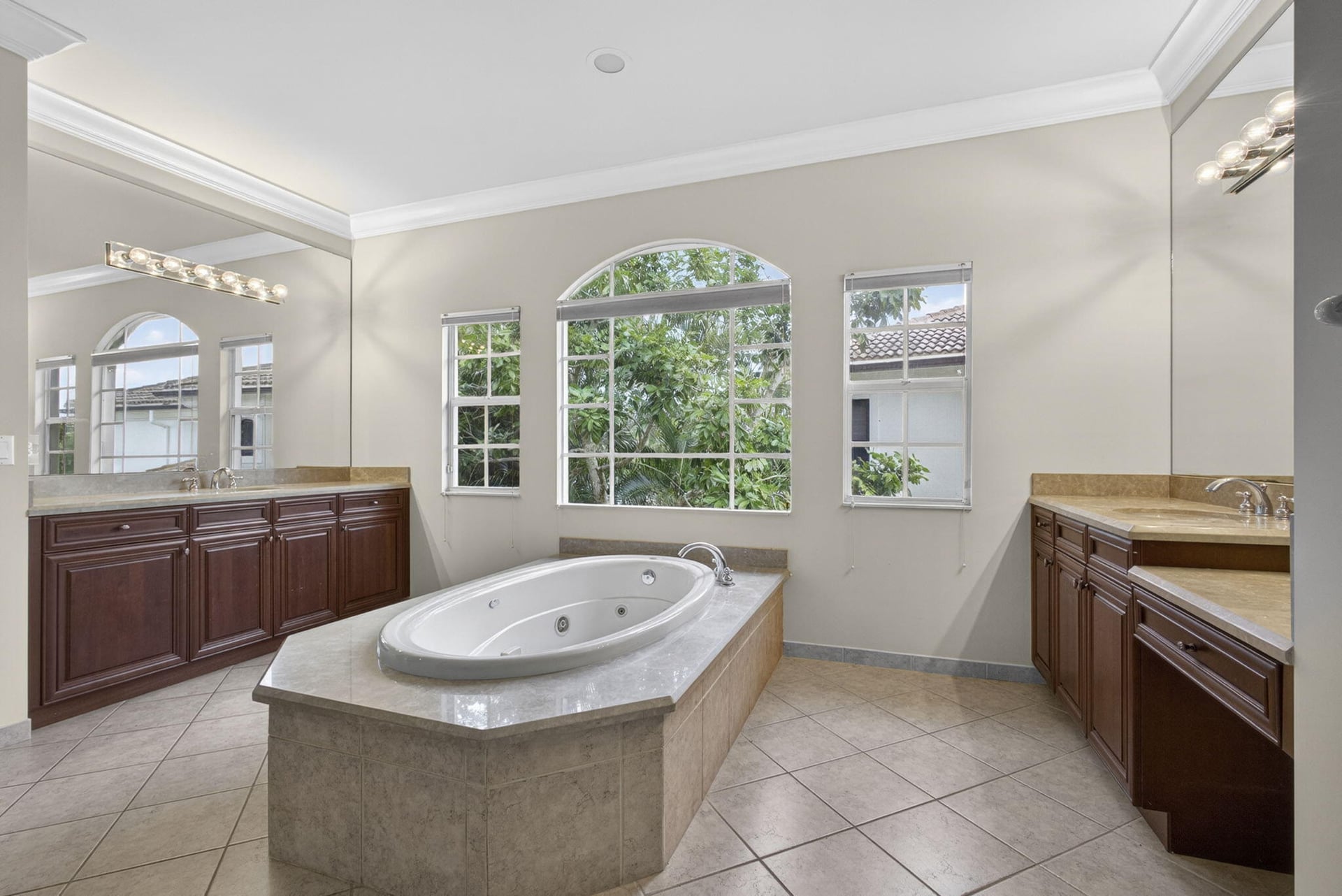 Residence photo 45