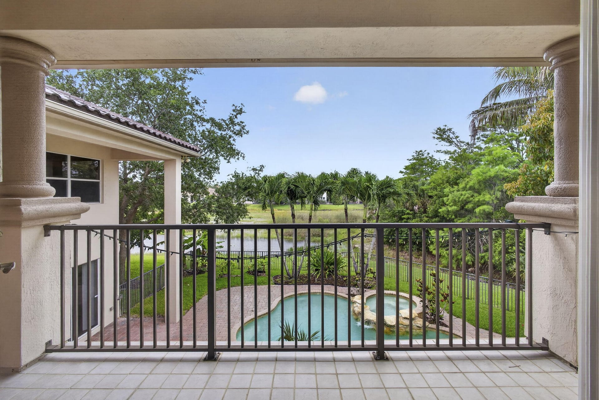 Residence photo 48