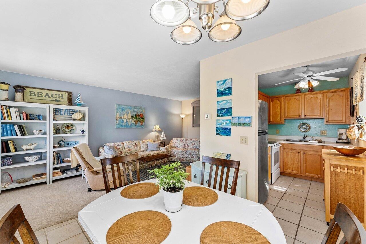 Unit 214 photo 3