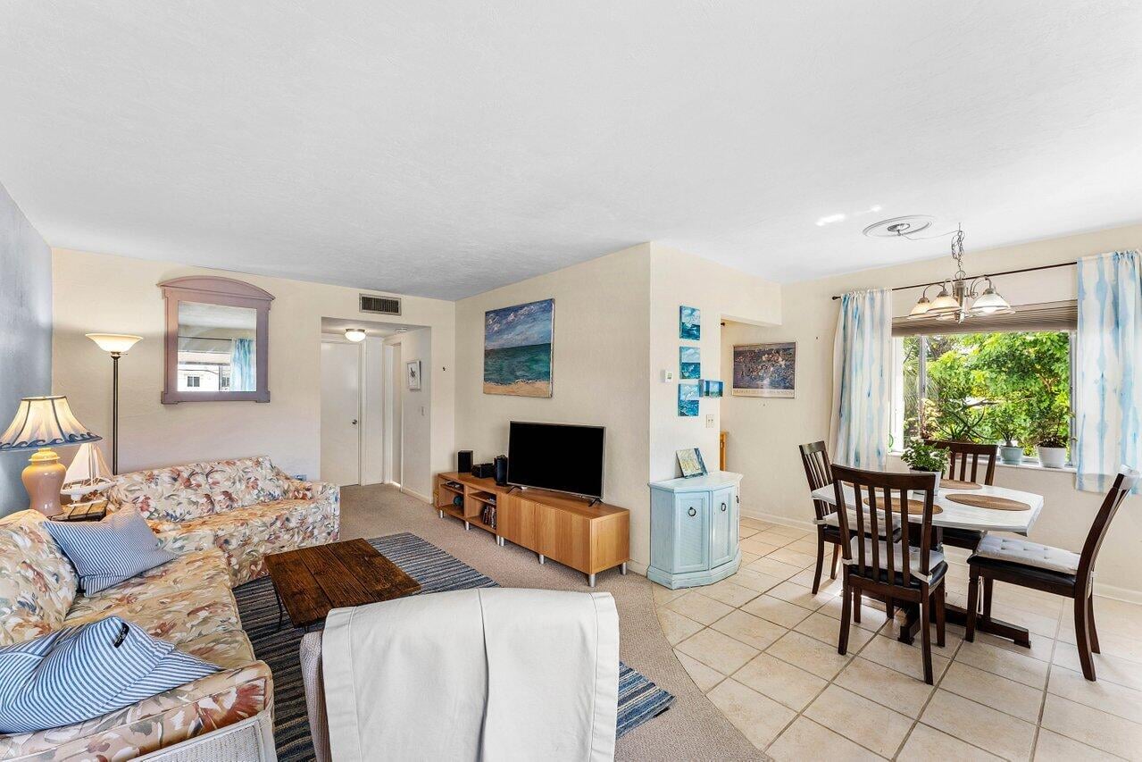 Unit 214 photo 6