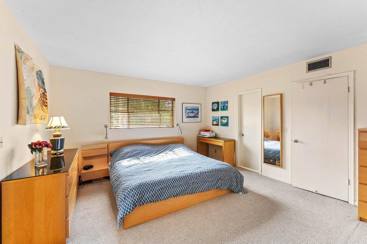 Unit 214 photo 12