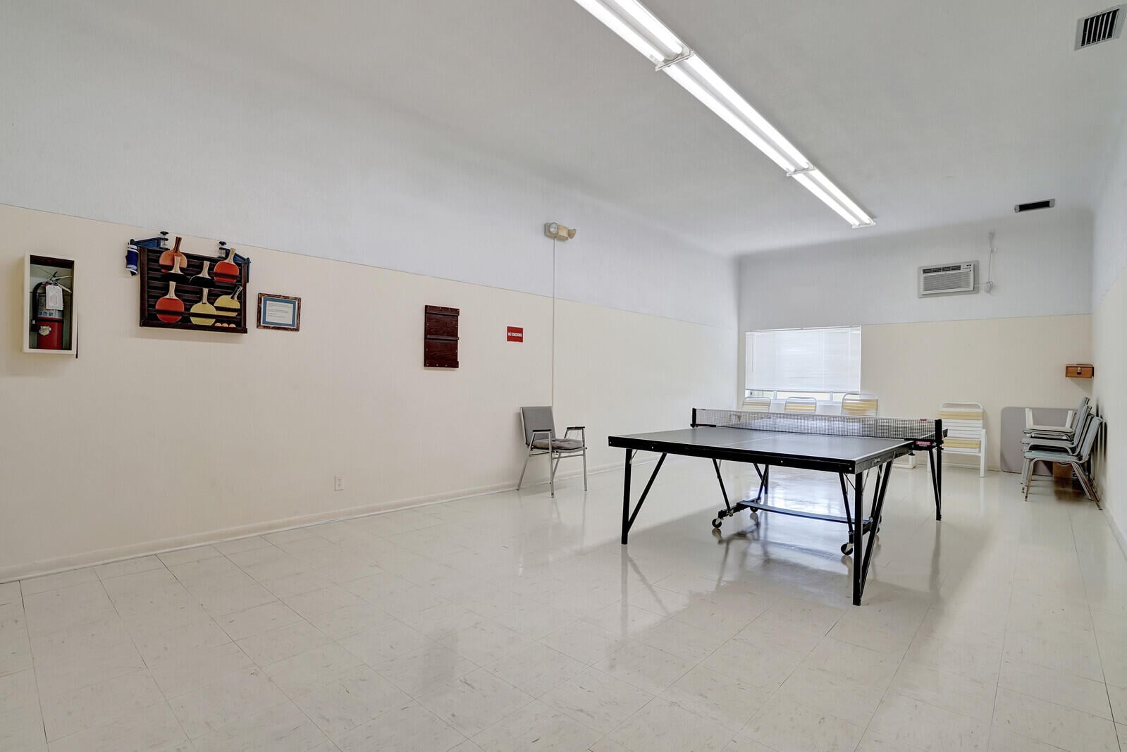 Unit 214 photo 28