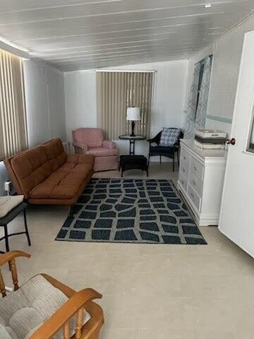 Residence photo 5