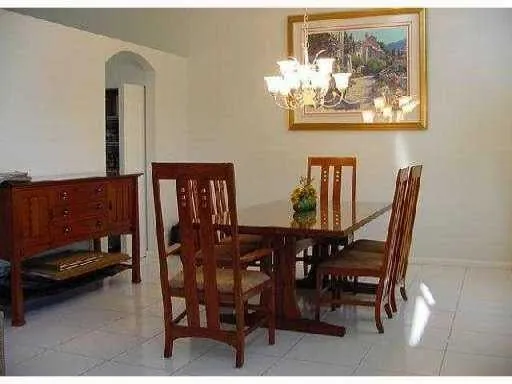 Residence photo 5