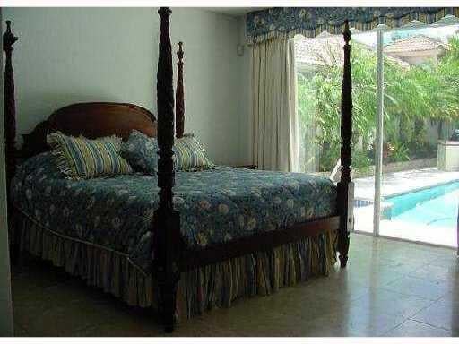 Residence photo 11