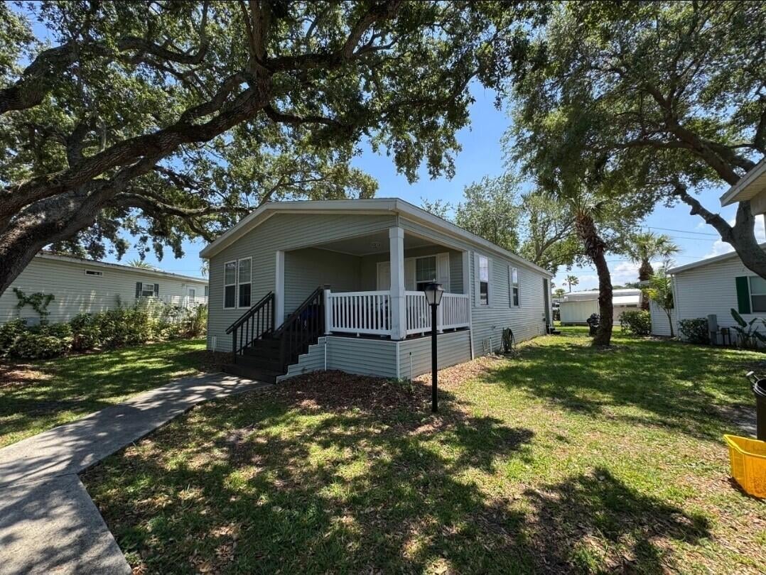 Unit 149 photo 2