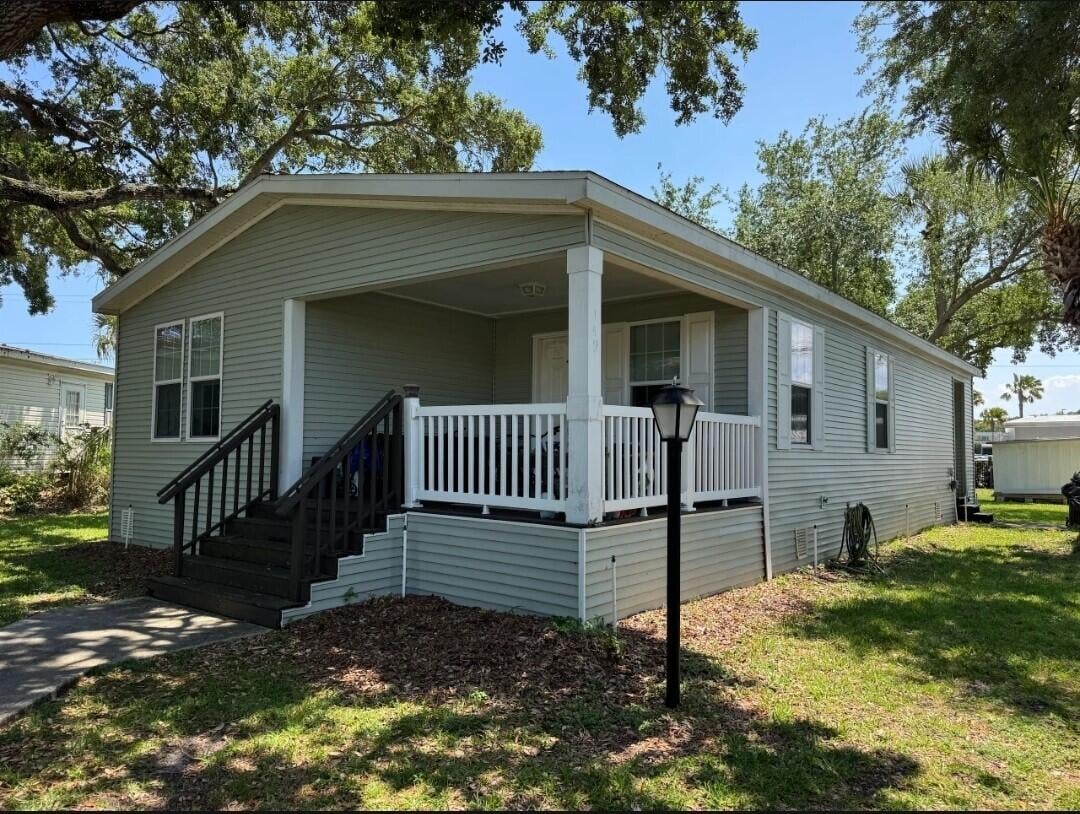 Unit 149 photo 3