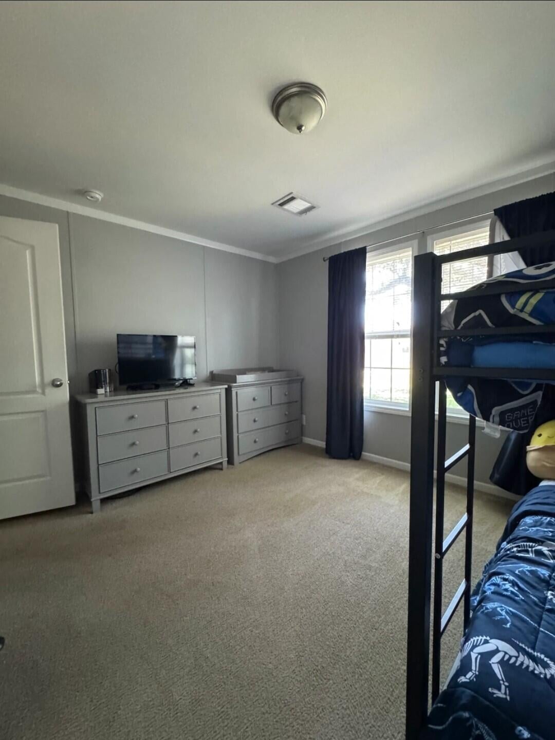 Unit 149 photo 13