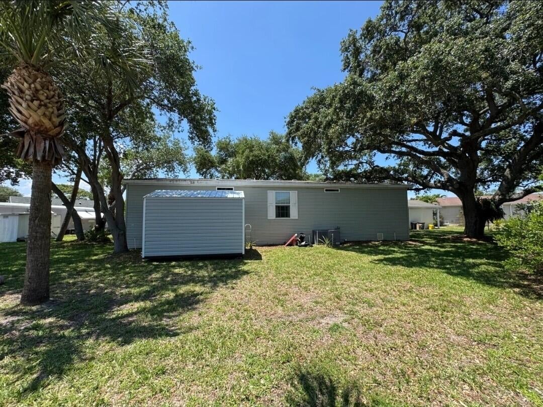 Unit 149 photo 15