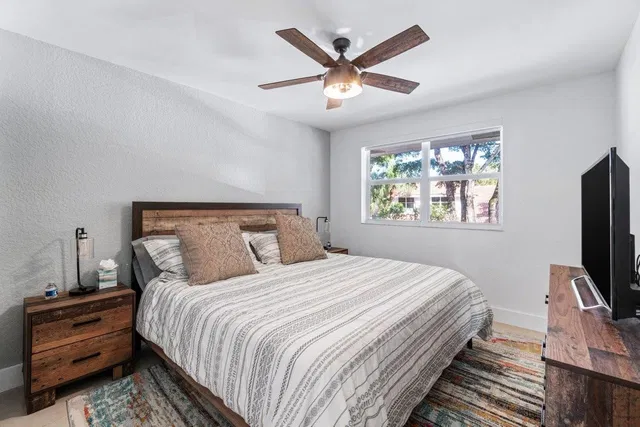 Residence photo 24