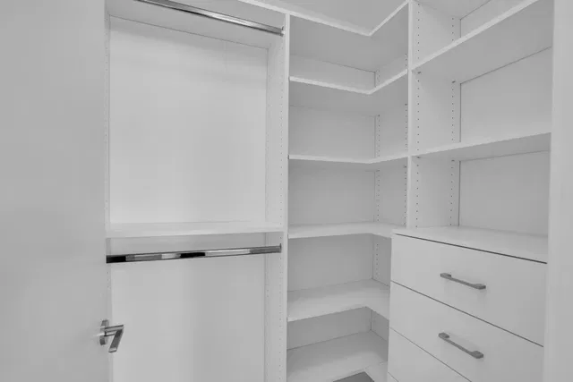 Residence photo 25