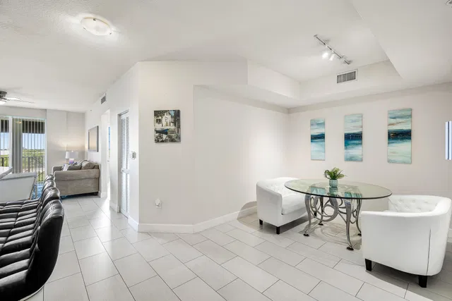Pineapple Grove Village Condominiums Unit 2503 photo 3