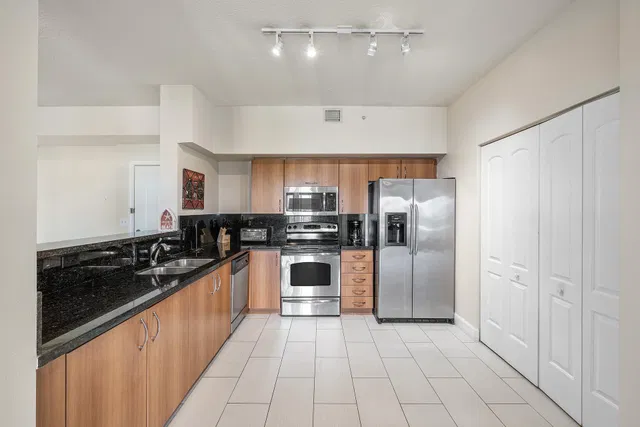 Pineapple Grove Village Condominiums Unit 2503 photo 5