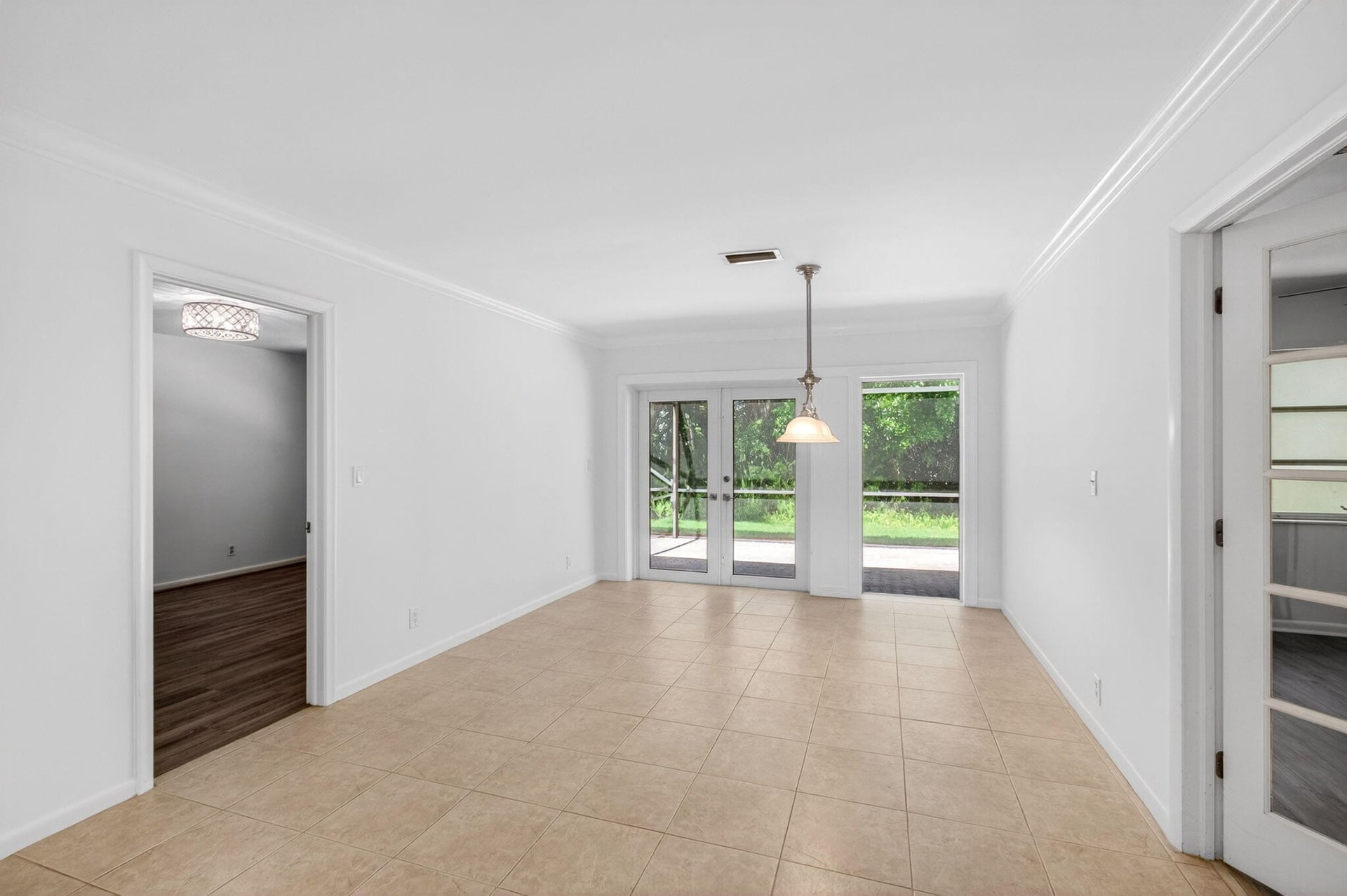Residence photo 9