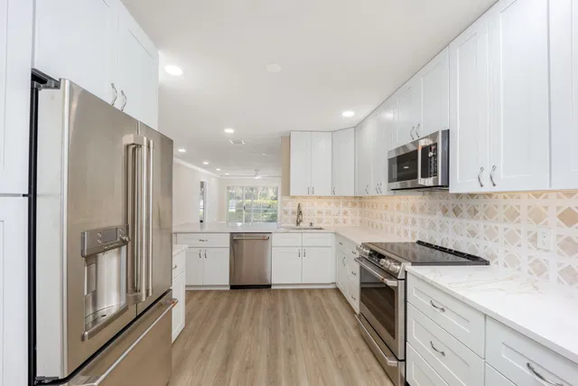 Unit 205 photo 9