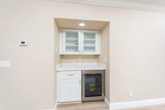 Unit 205 photo 14