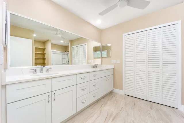 Unit 205 photo 18
