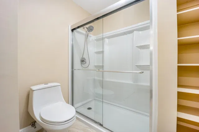 Unit 205 photo 20