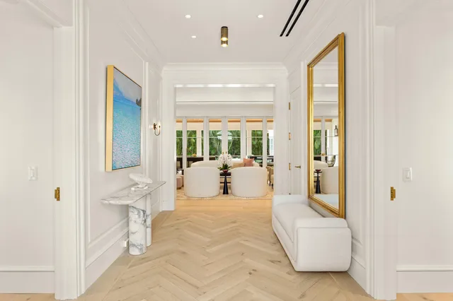 North End Palm Beach Residence photo 4