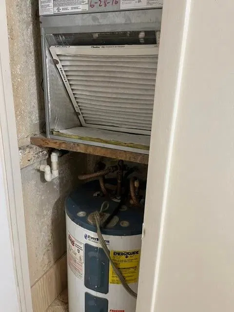 Unit 207 photo 7