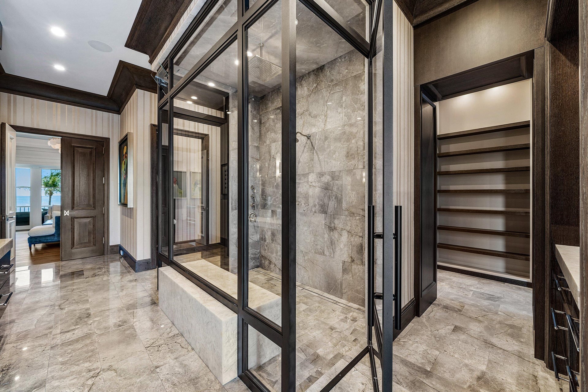 Residence photo 62