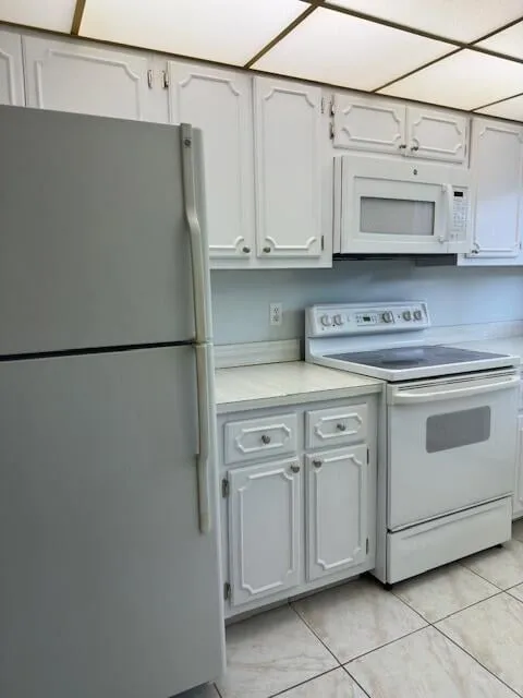 Unit 205 photo 3