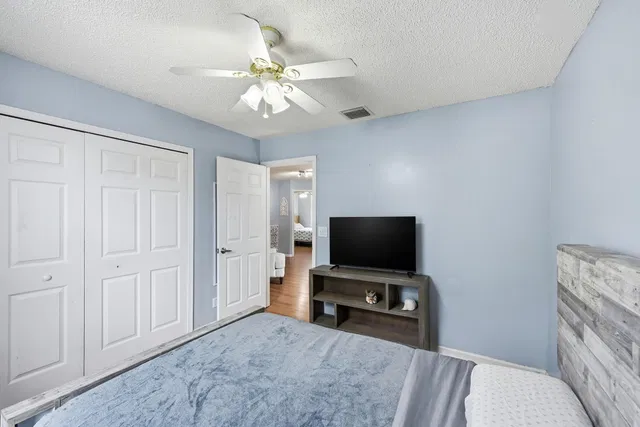 Residence photo 30