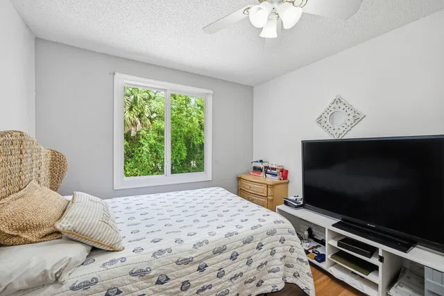 Residence photo 35