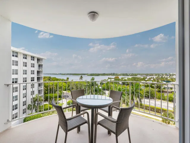 2295 S Ocean Palm Beach Unit 715 photo 27