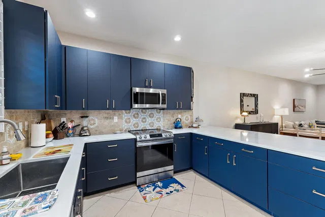 Canterbury Place Residence photo 17