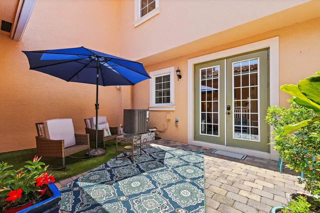 Canterbury Place Residence photo 43