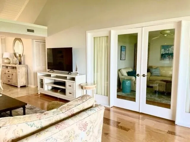  Unit El403 photo 24