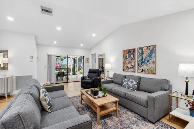 Residence photo 7