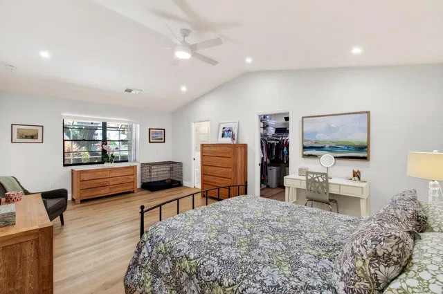 Residence photo 24
