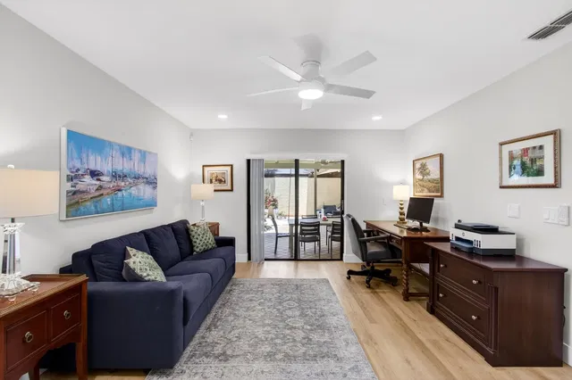 Residence photo 35