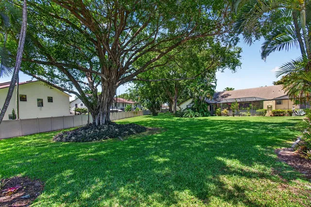 Residence photo 59