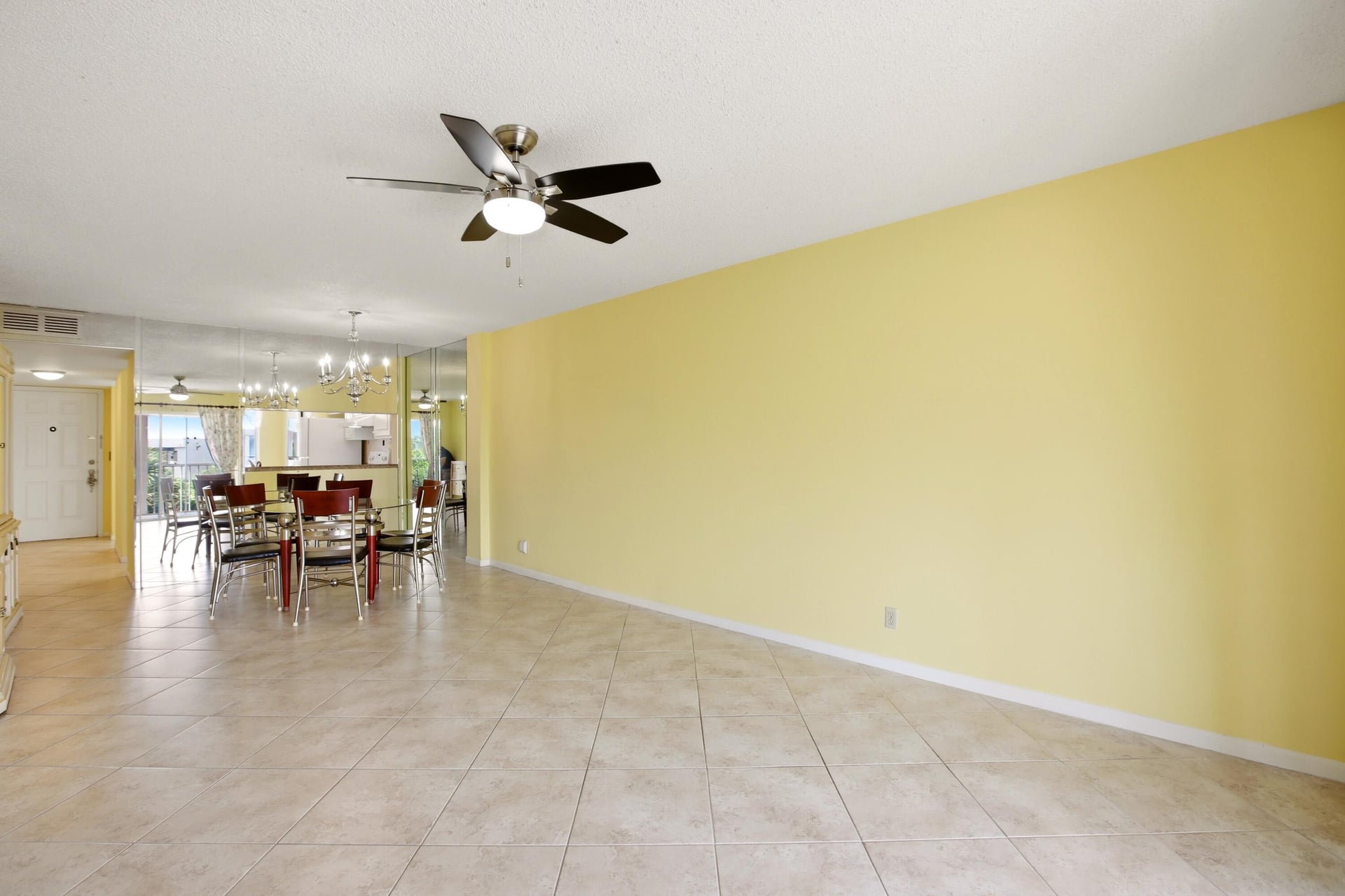 Unit 407 photo 11