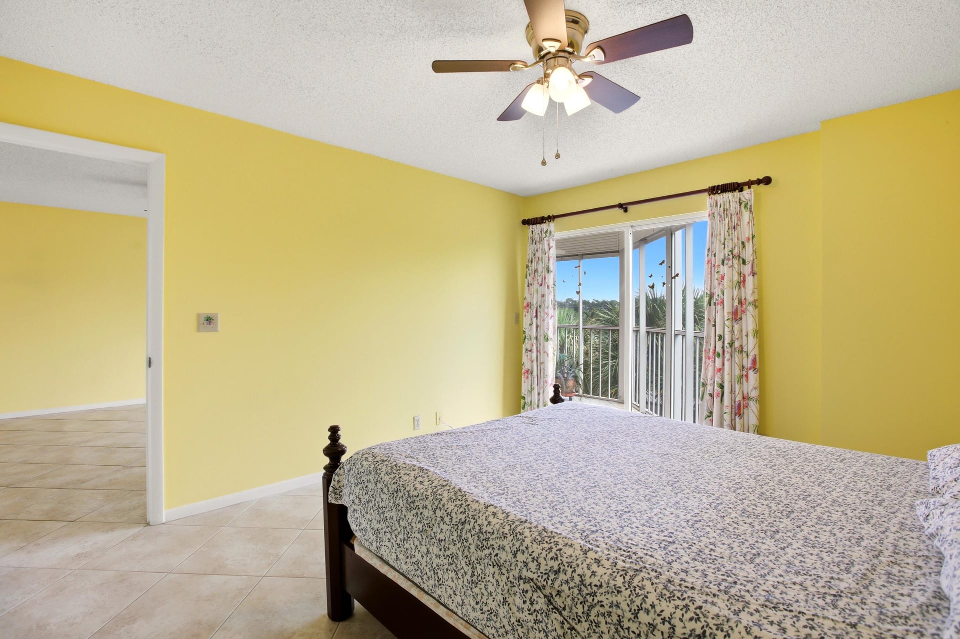 Unit 407 photo 23