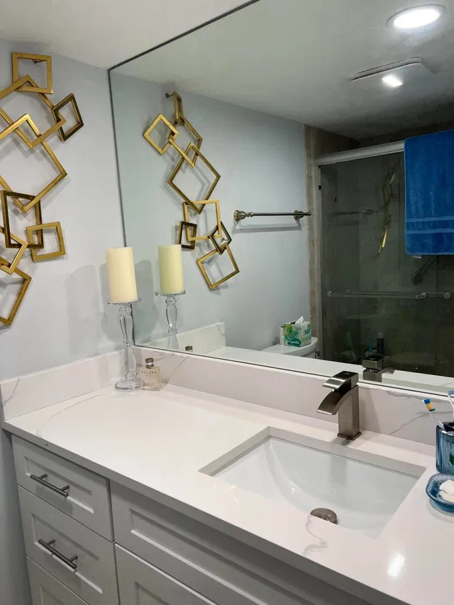 Unit 102 photo 6