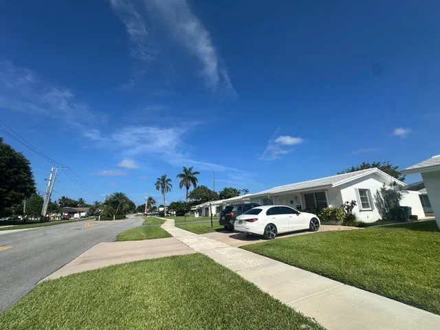 Residence photo 2