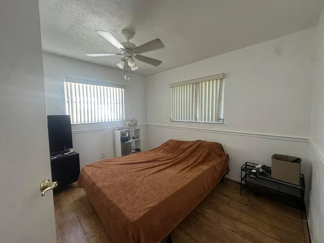 Residence photo 5