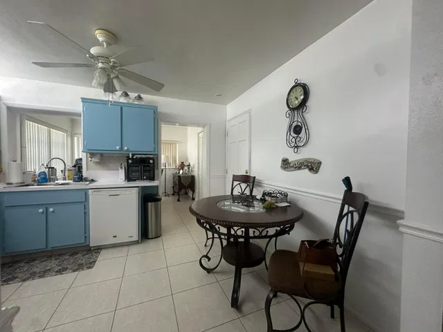 Residence photo 8