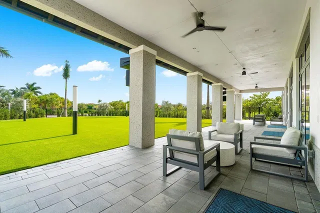 Residence photo 91