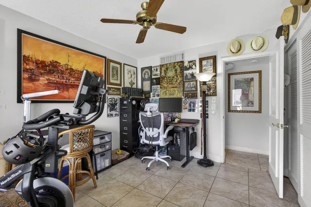 Unit 110 photo 26