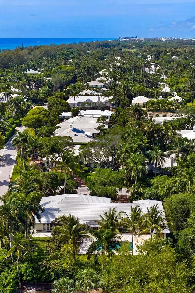 Residence photo 5