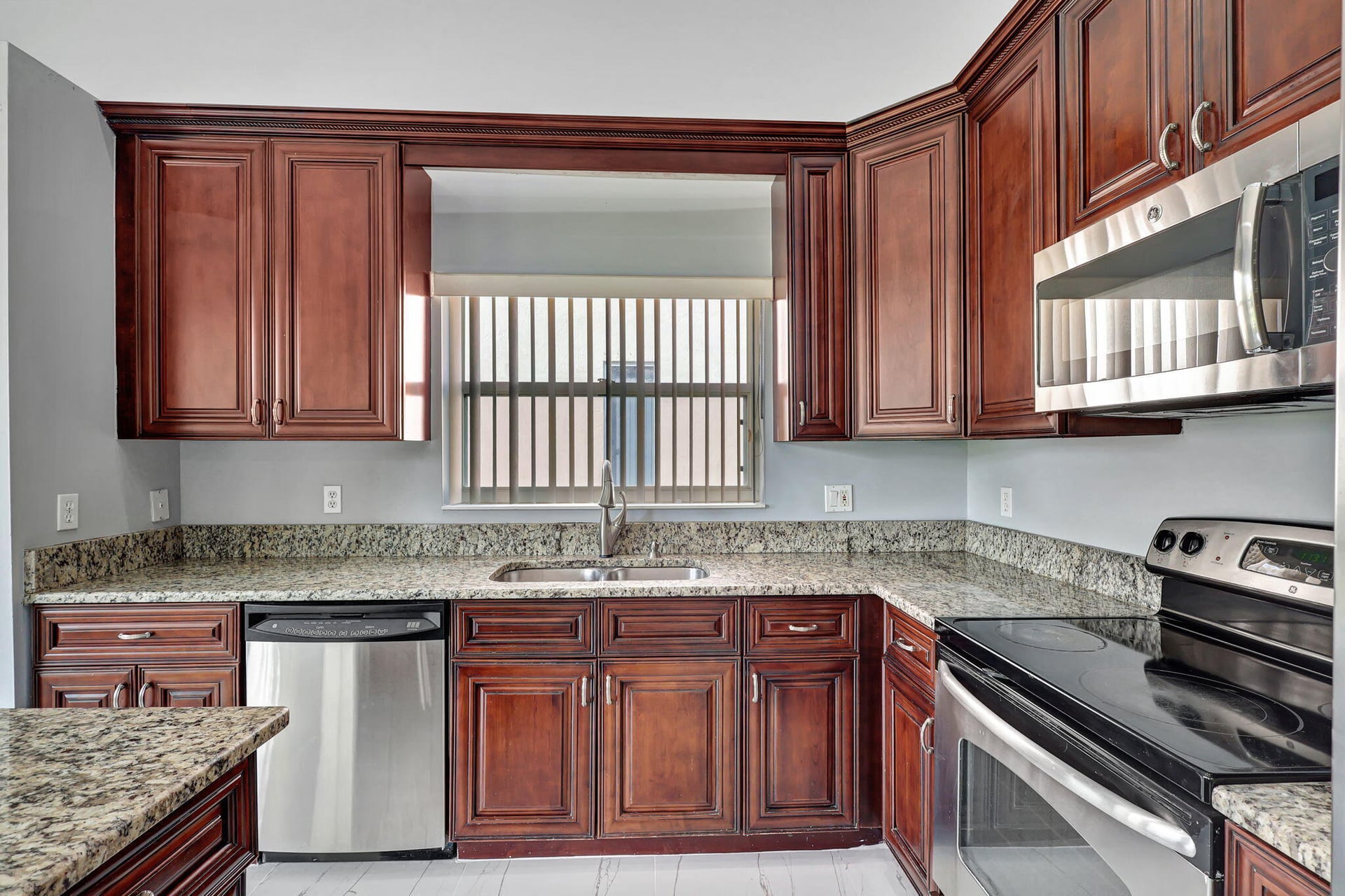 Residence photo 14