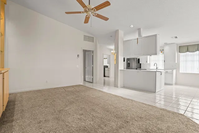 Residence photo 8