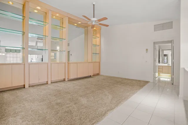 Residence photo 9